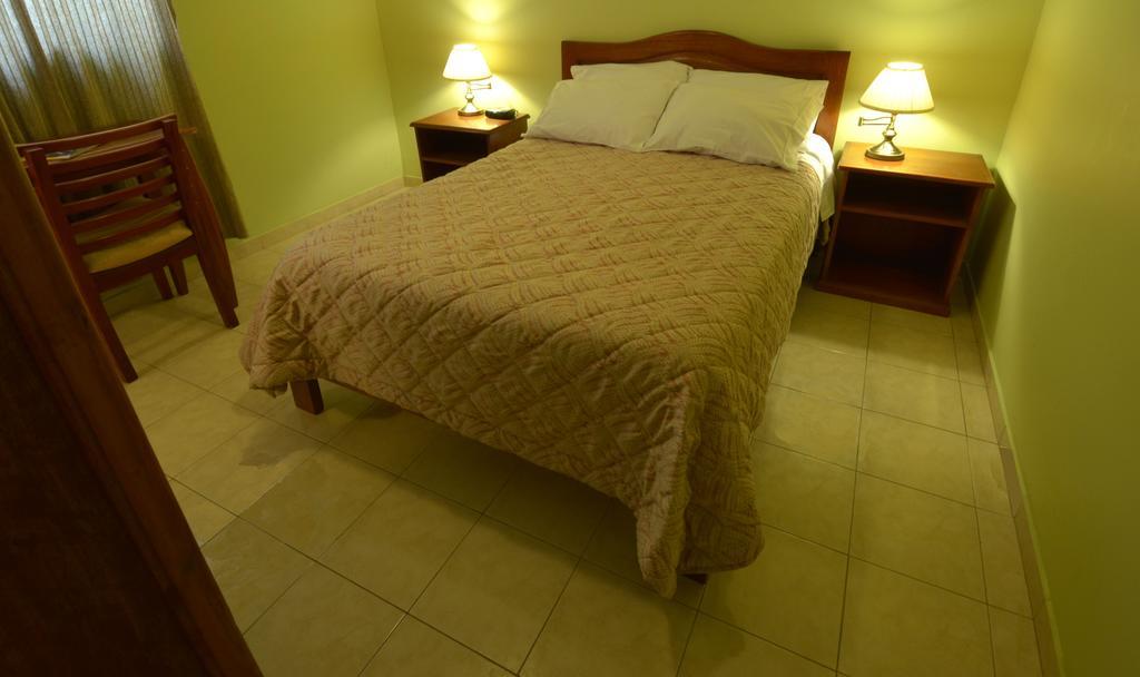 Hostal Gampala Alausi Ngoại thất bức ảnh